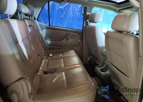 2003 Toyota Sequoia Limited z USA, uszkodzony, nr VIN 5TDBT48AX3S182568